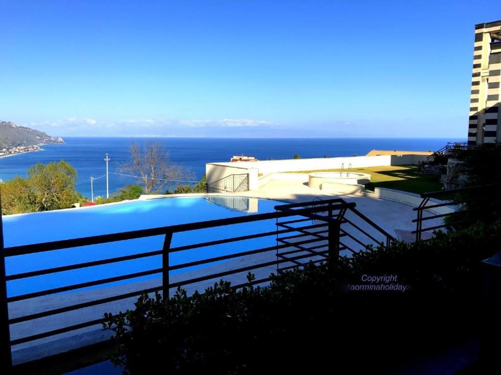 Taormina Lux & Elite Apartments - Taormina Holidays Exterior photo