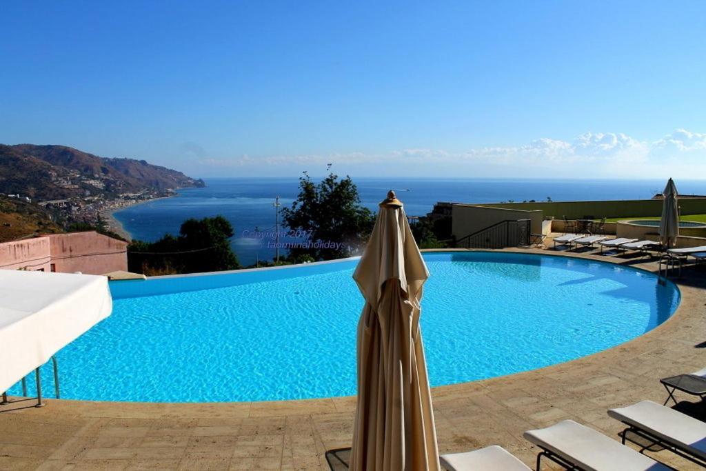 Taormina Lux & Elite Apartments - Taormina Holidays Exterior photo
